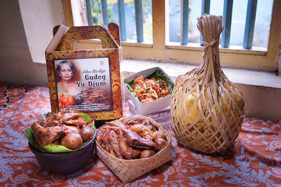 Gudeg Yu Djum: Kuliner Legendaris Khas Yogyakarta yang Melegenda