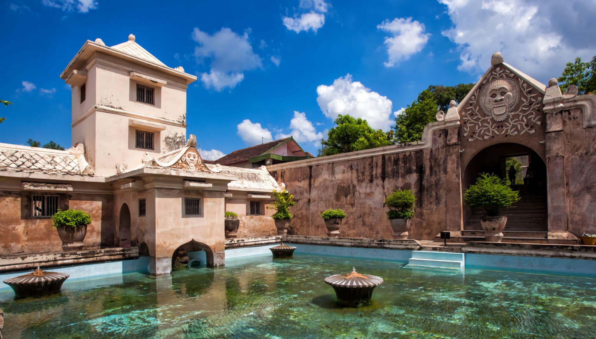 Taman Sari Jogja Sejarah, Daya Tarik, dan Harga Tiket